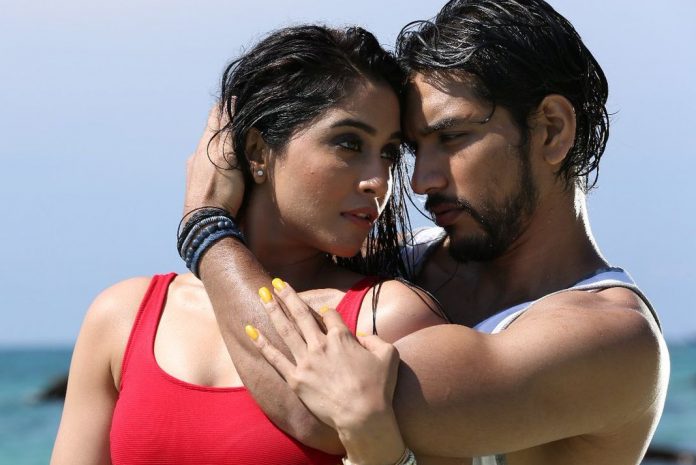 Mr Chandramouli Movie Review, Regina Cassandra, Gautham karthik